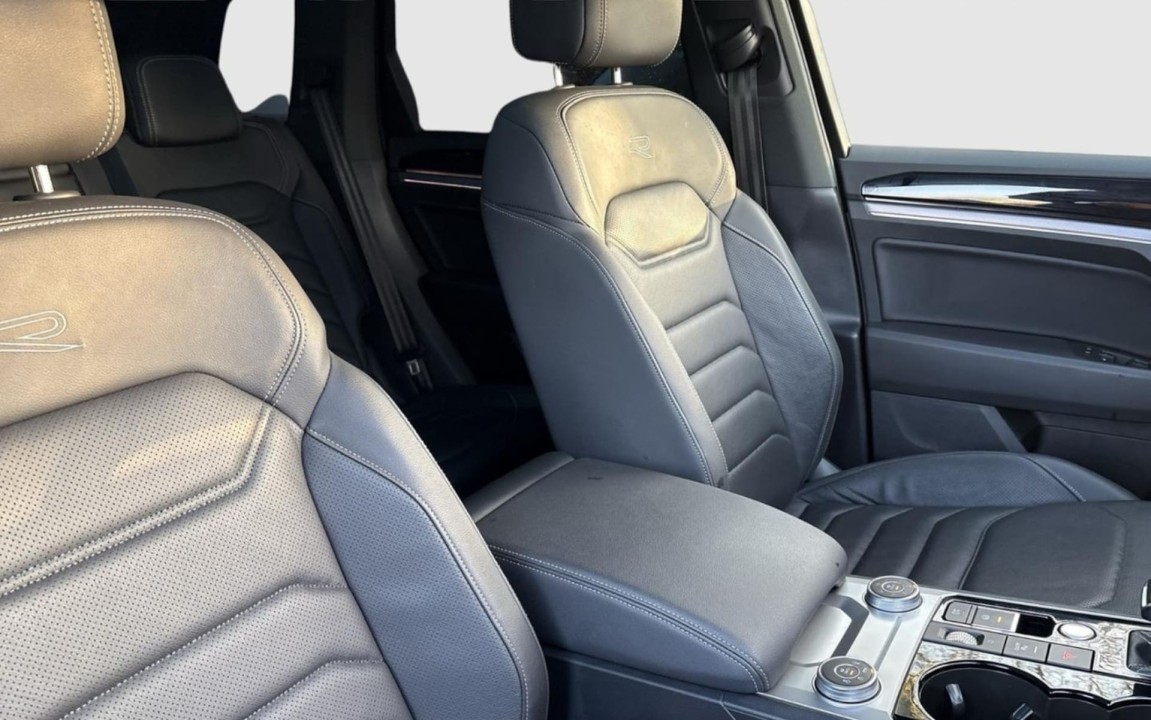 Volkswagen Touareg R-Line (5)