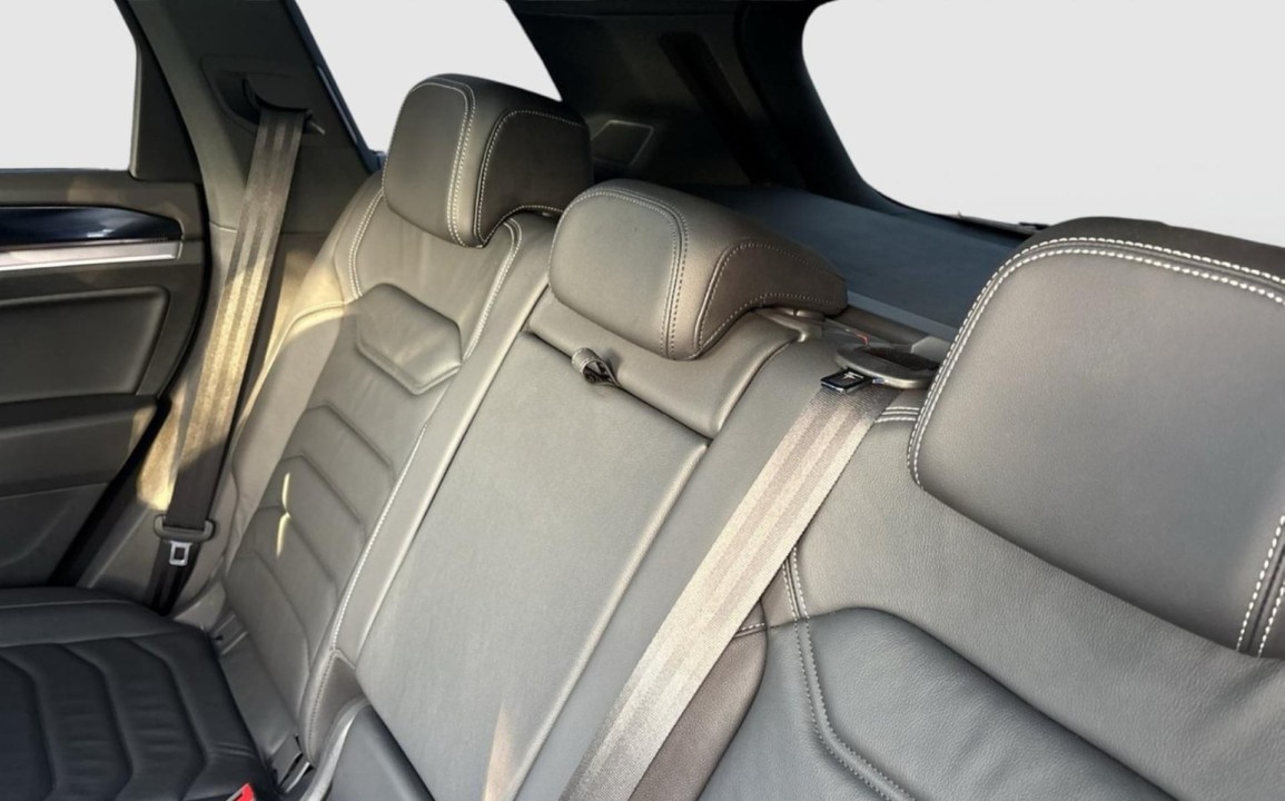 Volkswagen Touareg R-Line - foto 6