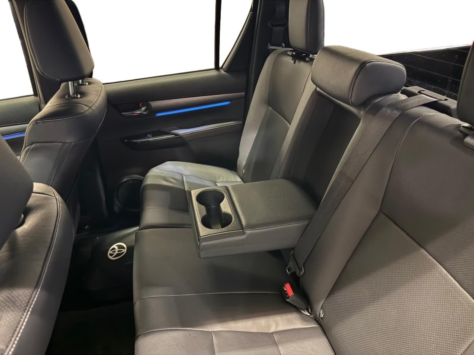Toyota Hilux Invincible - foto 20