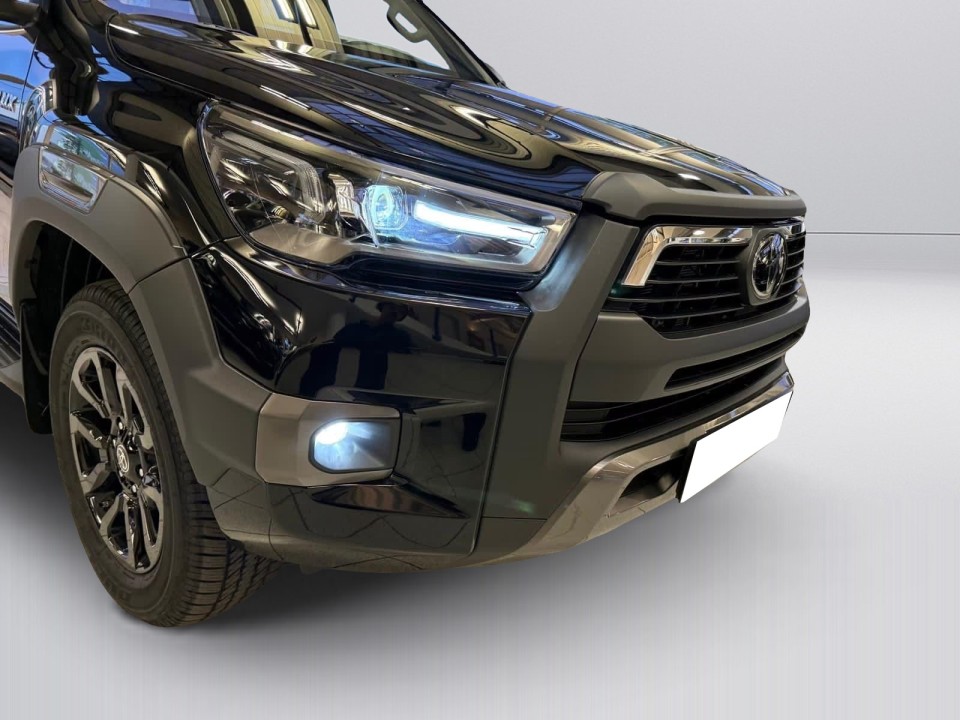 Toyota Hilux Invincible - foto 23