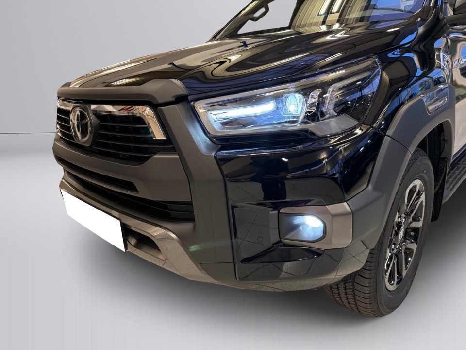 Toyota Hilux Invincible - foto 22