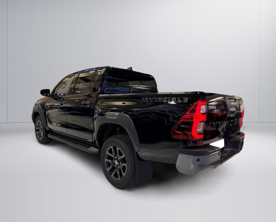 Toyota Hilux Invincible - foto 8