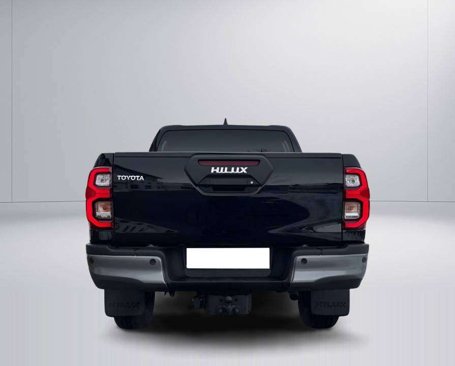 Toyota Hilux Invincible (3)