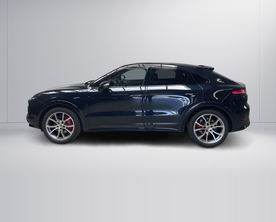 Porsche Cayenne Coupe GTS (4)