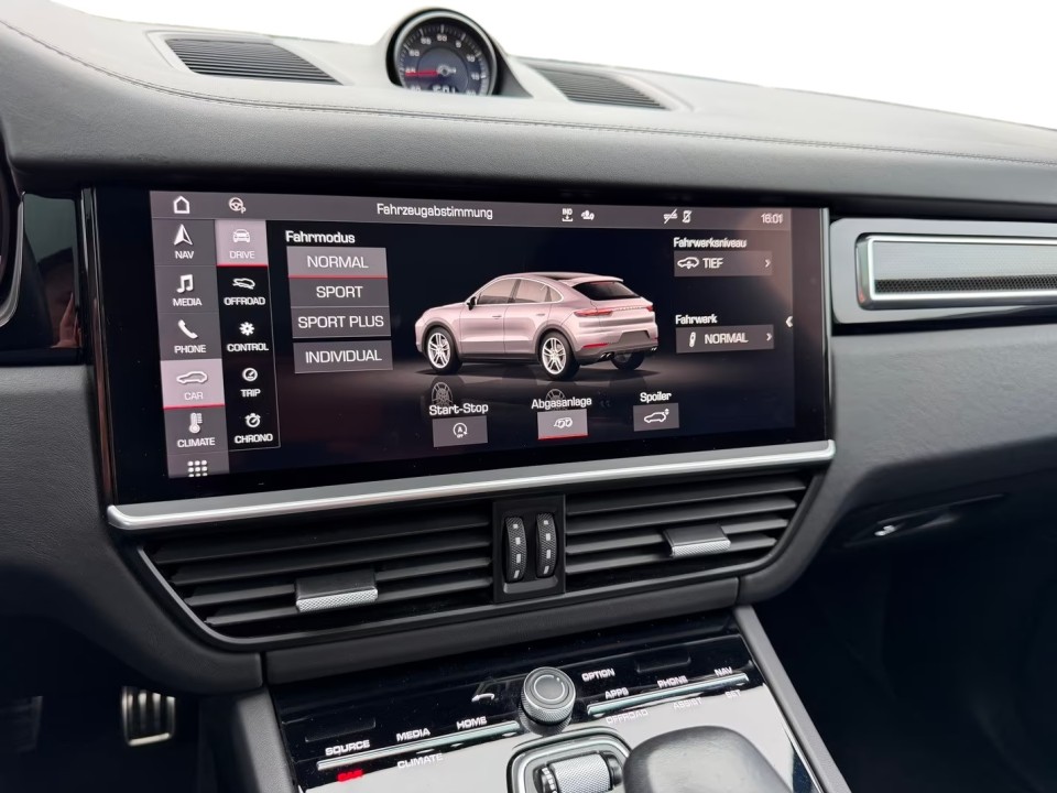 Porsche Cayenne Coupe GTS - foto 35