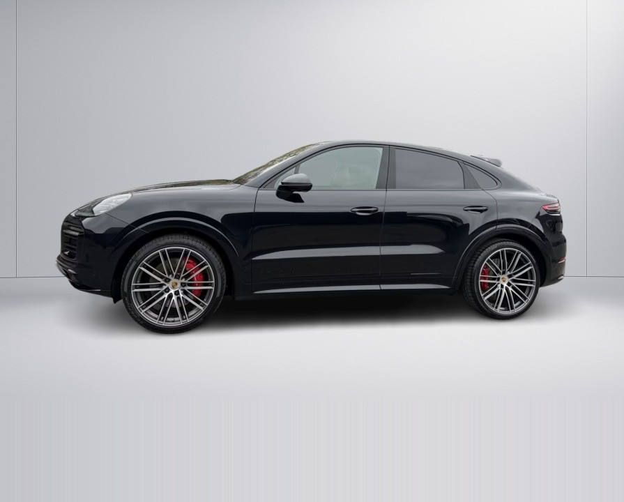 Porsche Cayenne Coupe GTS - foto 11
