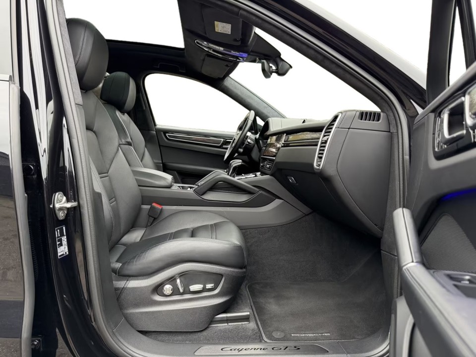 Porsche Cayenne Coupe GTS - foto 22