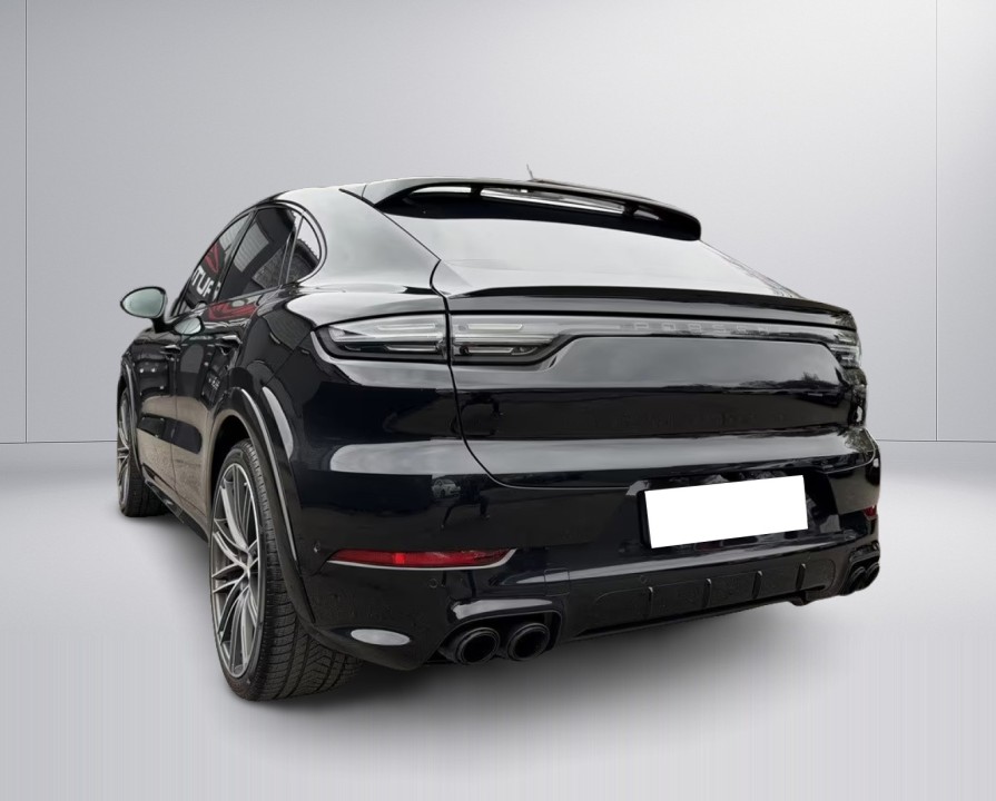 Porsche Cayenne Coupe GTS - foto 8