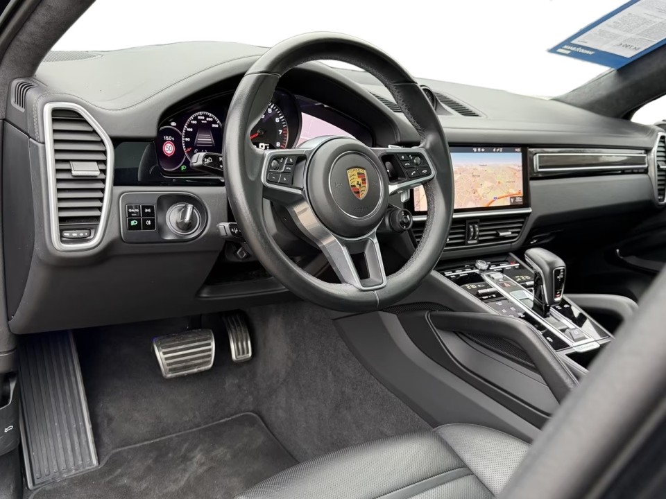 Porsche Cayenne Coupe GTS - foto 27