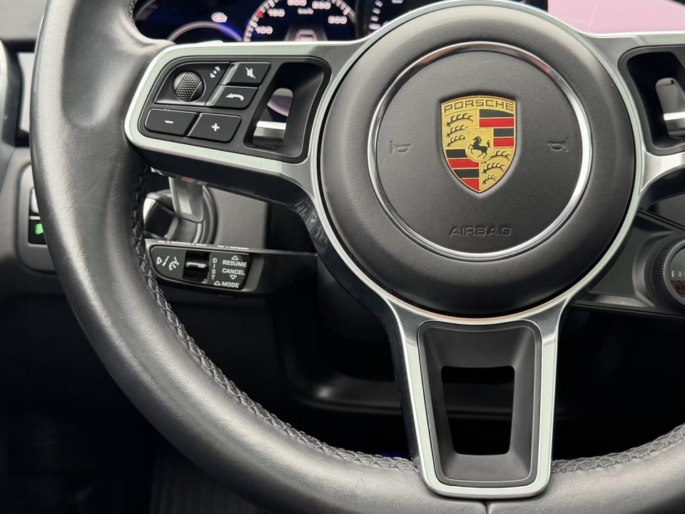 Porsche Cayenne Coupe GTS - foto 30