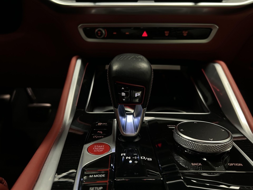 BMW X6 M Competition - foto 15
