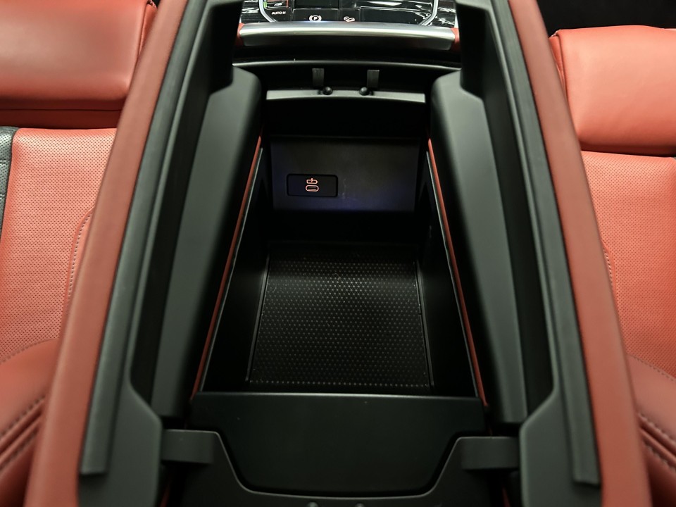 BMW X6 M Competition - foto 17