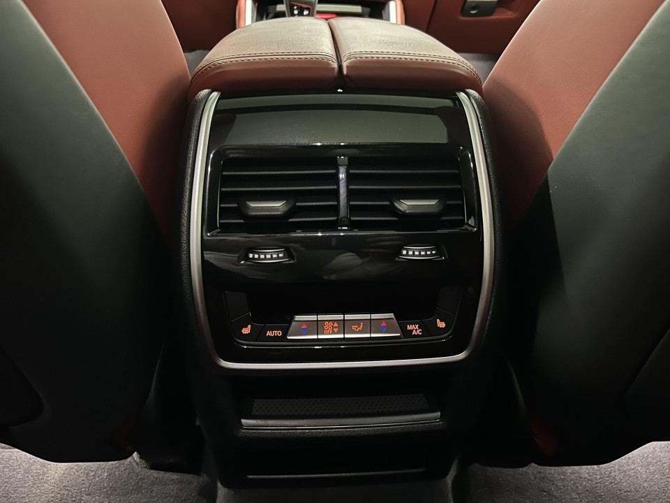 BMW X6 M Competition - foto 23