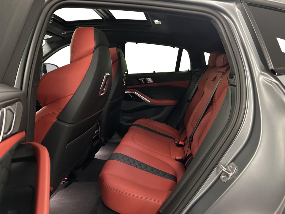 BMW X6 M Competition - foto 27