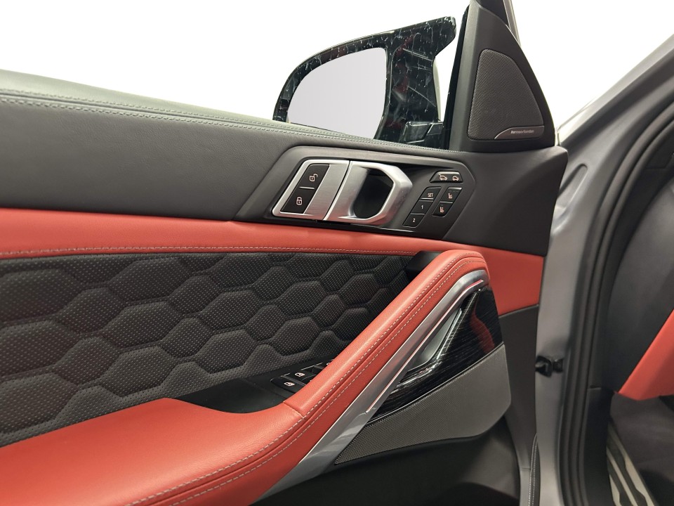BMW X6 M Competition - foto 29