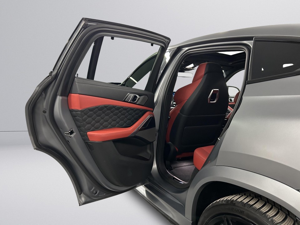 BMW X6 M Competition - foto 33