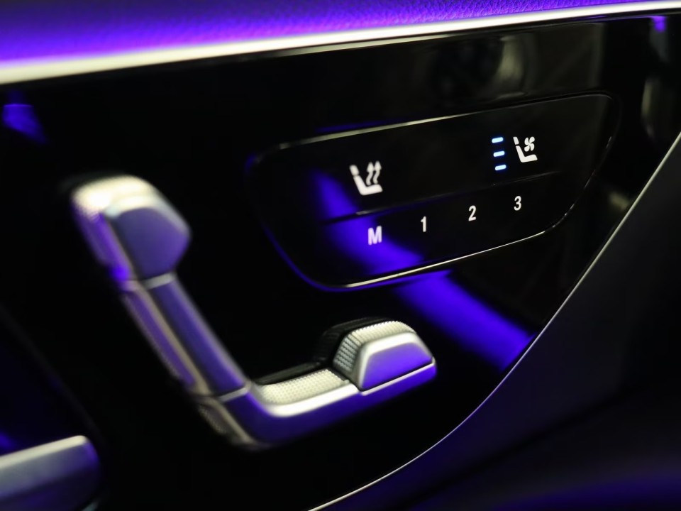 Mercedes-Benz E 200 Avantgarde - foto 24