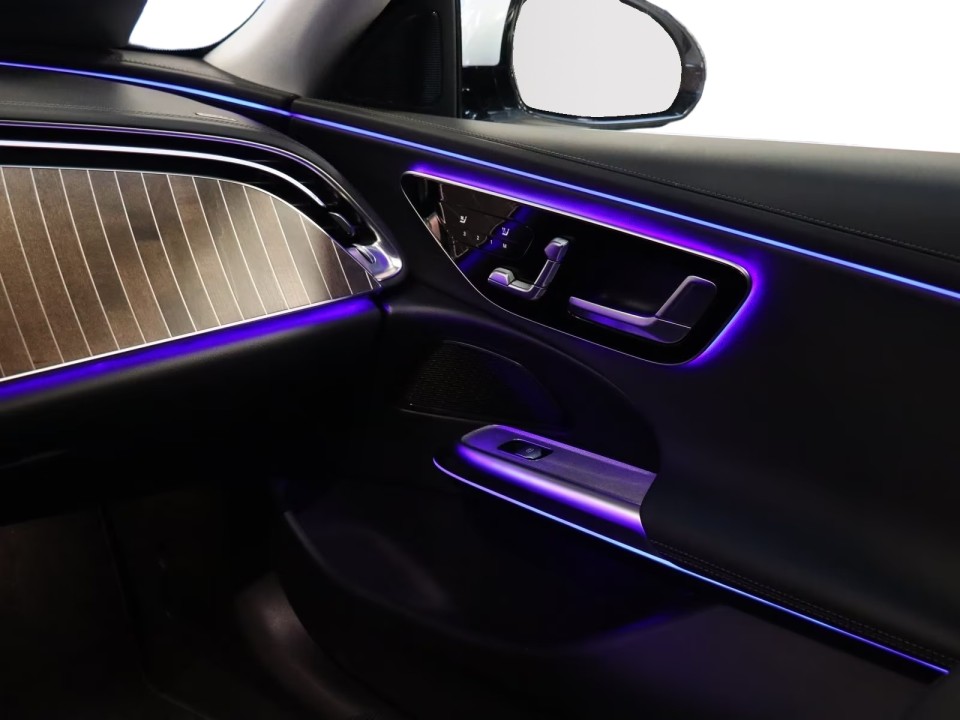 Mercedes-Benz E 200 Avantgarde - foto 21
