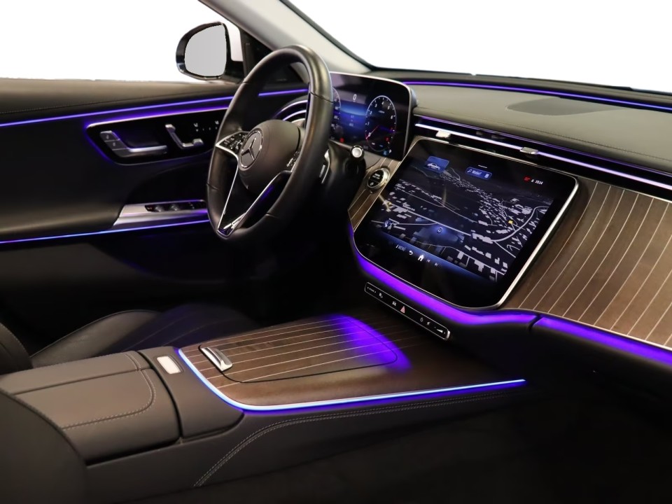 Mercedes-Benz E 200 Avantgarde - foto 9