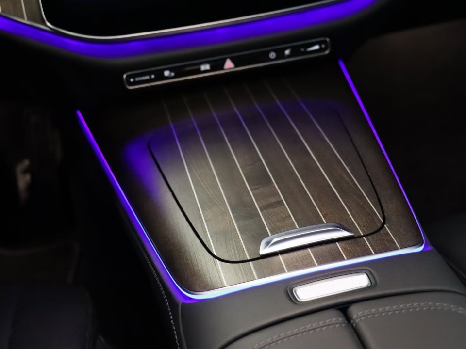 Mercedes-Benz E 200 Avantgarde - foto 13