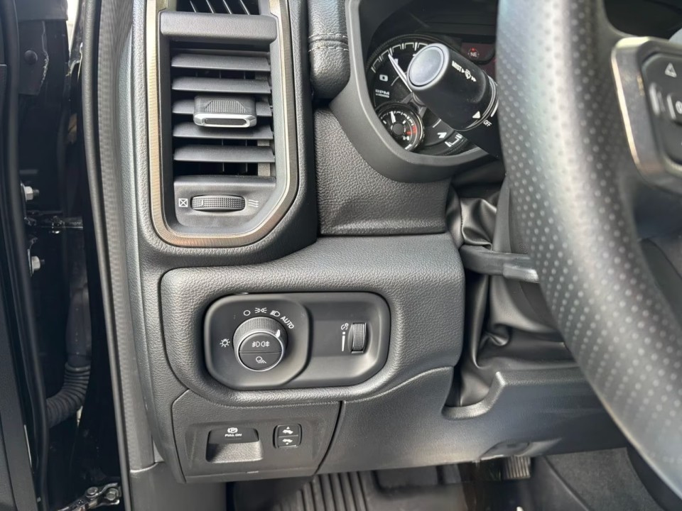 Dodge RAM 1500 Rebel - foto 11