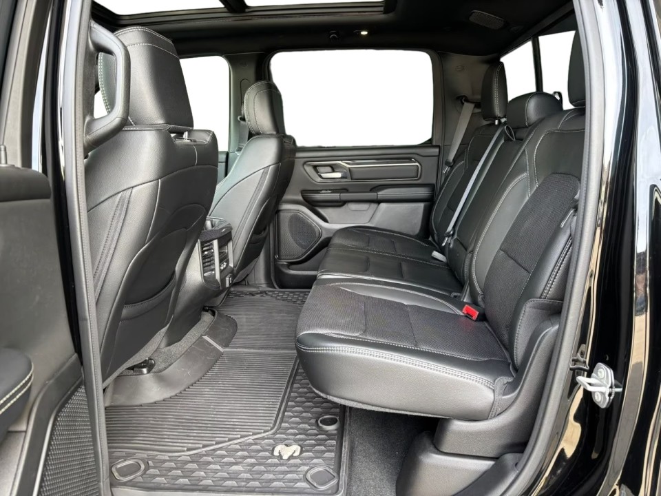 Dodge RAM 1500 Rebel - foto 14