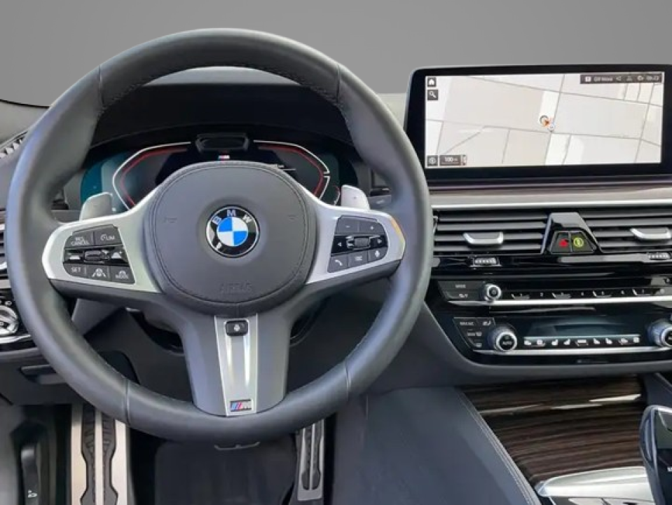 BMW Seria 5 530d xDrive - foto 8