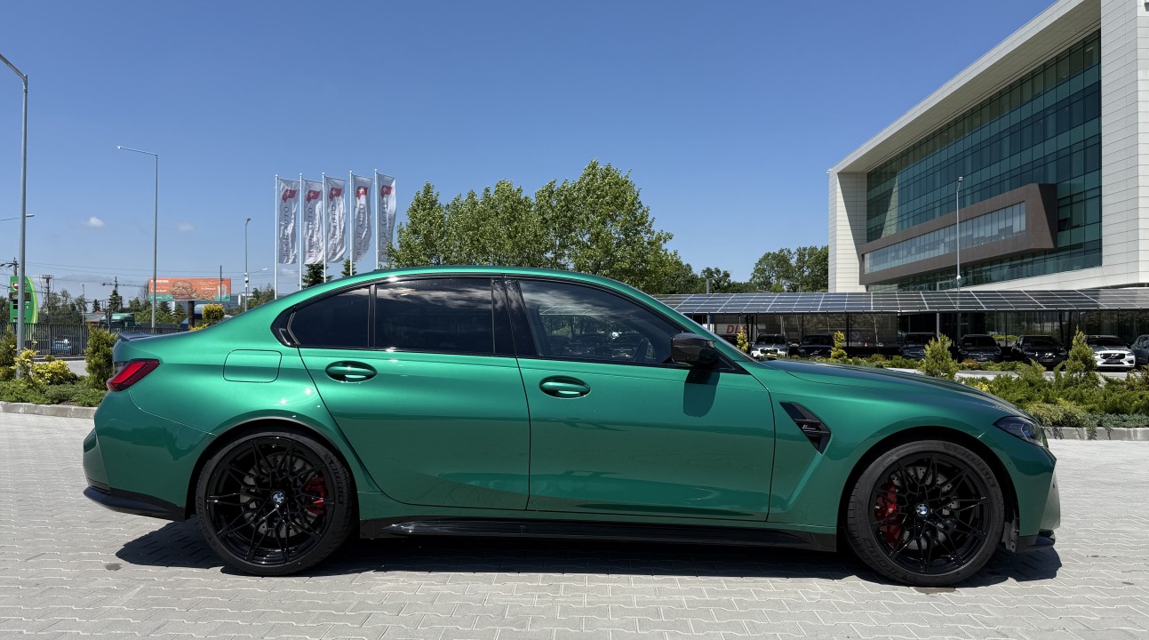 BMW M3 Competition xDrive (2)