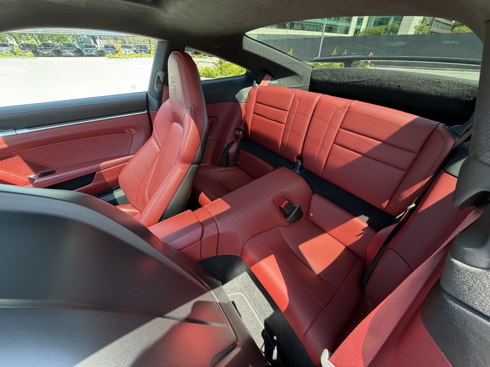 Porsche 911 Carrera 4S - foto 12