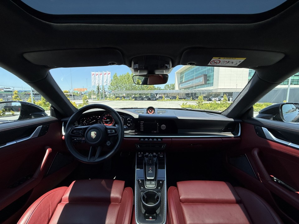 Porsche 911 Carrera 4S - foto 16