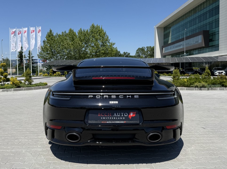 Porsche 911 Carrera 4S (4)