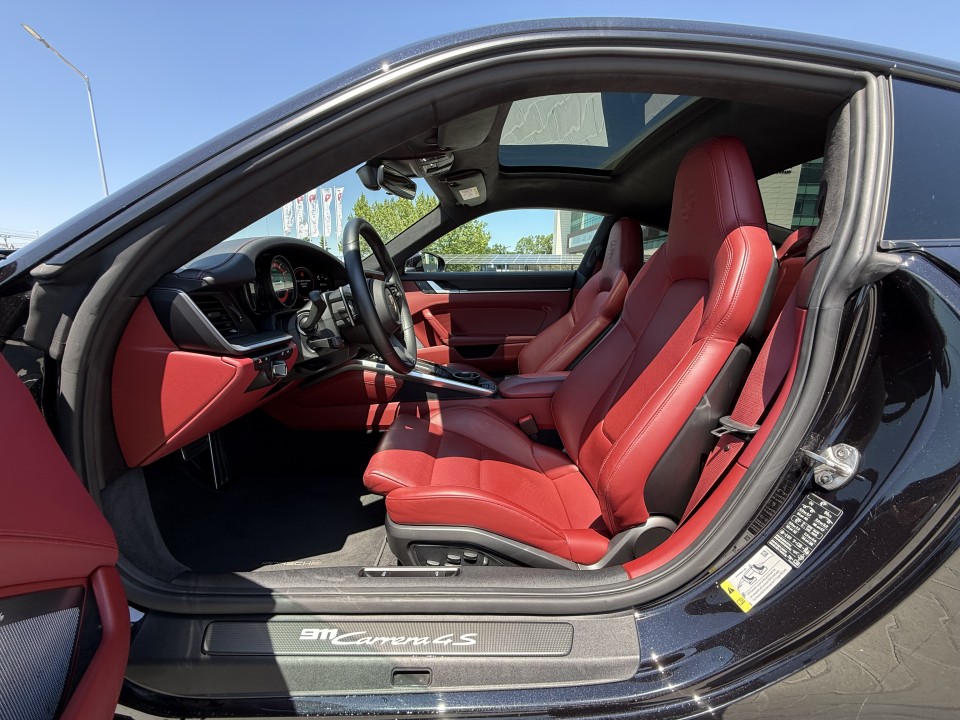 Porsche 911 Carrera 4S - foto 9