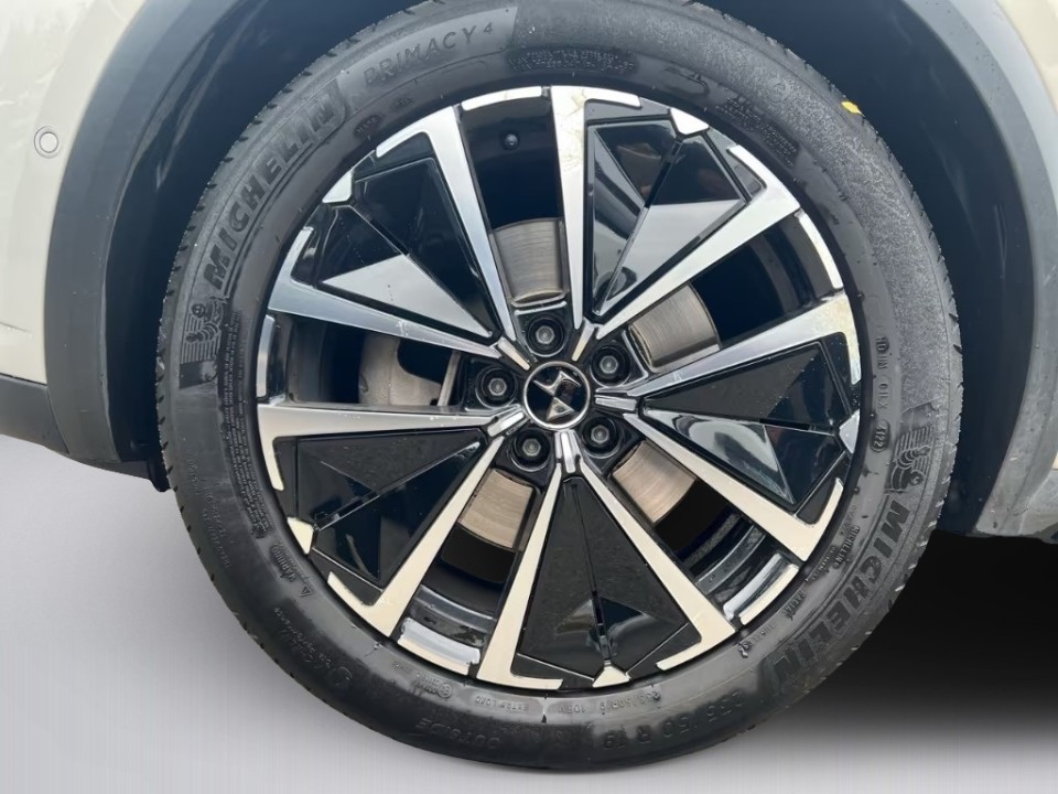 DS Automobiles DS 7 Crossback E-Tense - foto 15