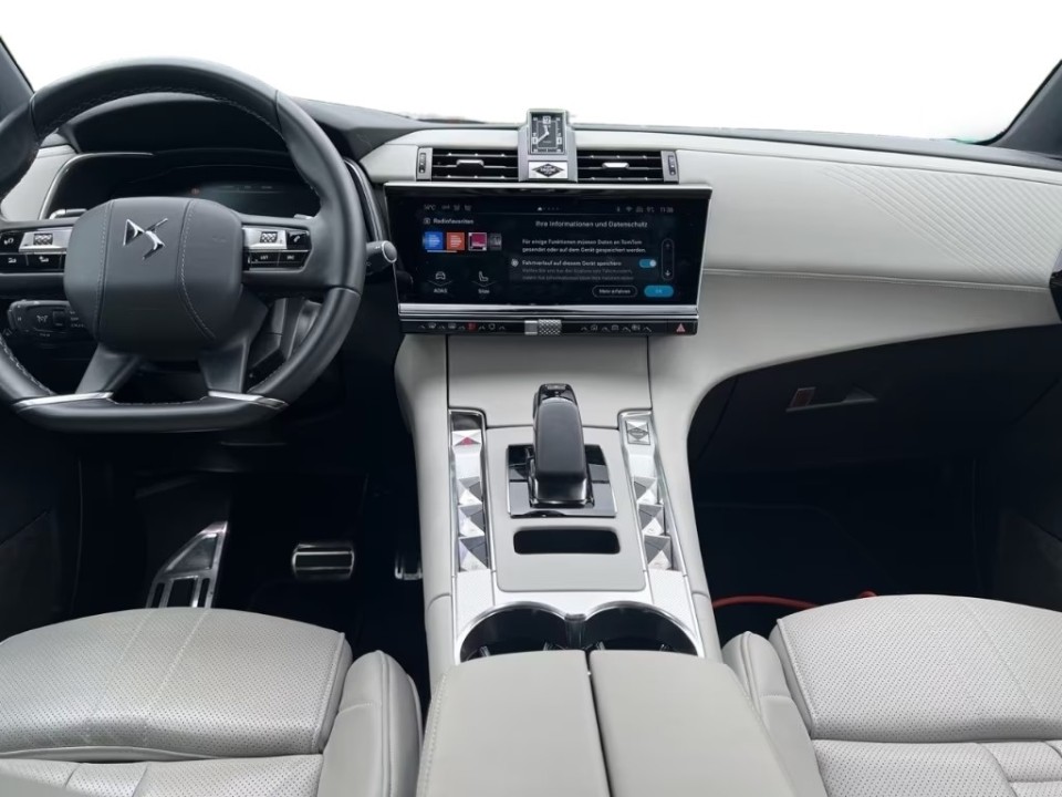 DS Automobiles DS 7 Crossback E-Tense - foto 8