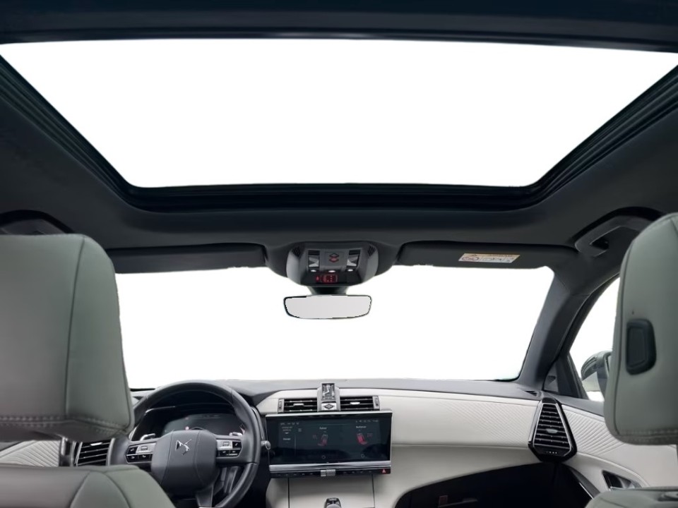 DS Automobiles DS 7 Crossback E-Tense - foto 10