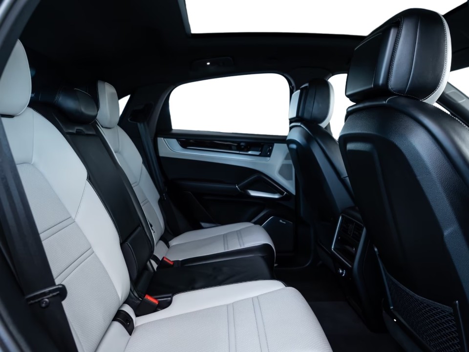 Porsche Cayenne Coupe S E-Hybrid - foto 28