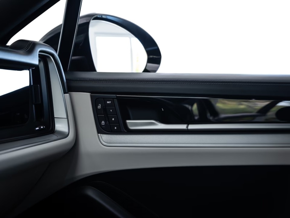 Porsche Cayenne Coupe S E-Hybrid - foto 33