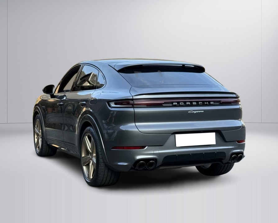 Porsche Cayenne Coupe E-Hybrid - foto 10