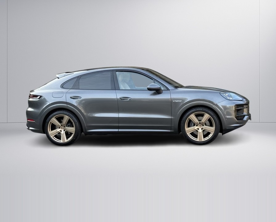 Porsche Cayenne Coupe E-Hybrid (4)