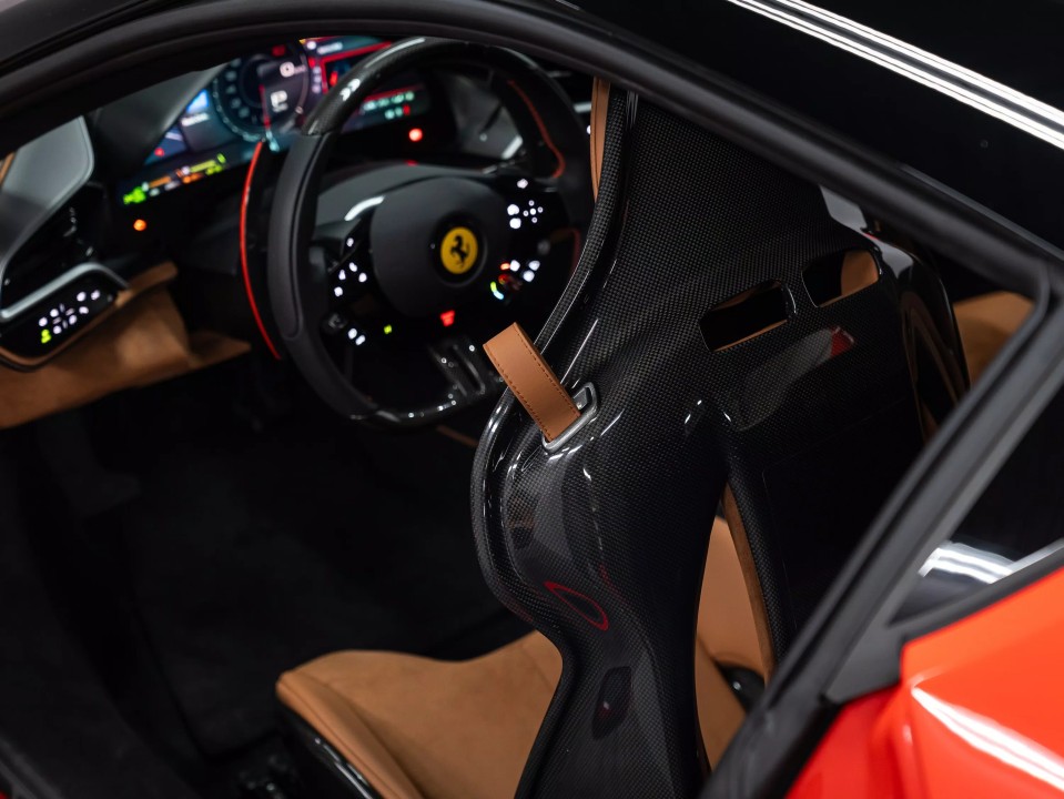 Ferrari 296 GTB - foto 10
