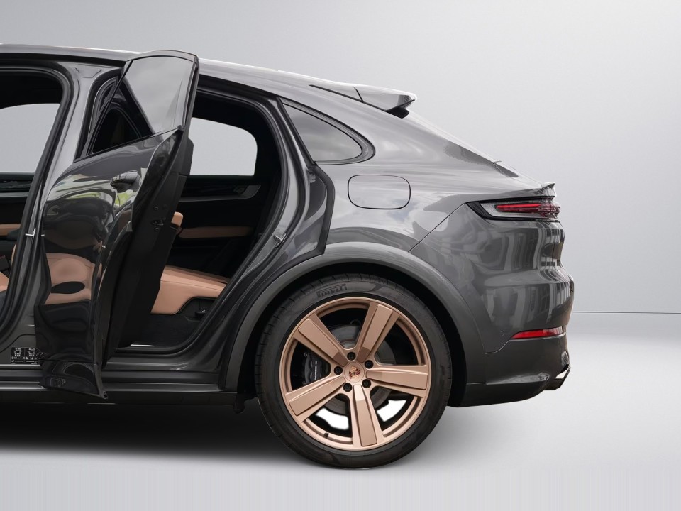 Porsche Cayenne Coupe E-Hybrid - foto 42