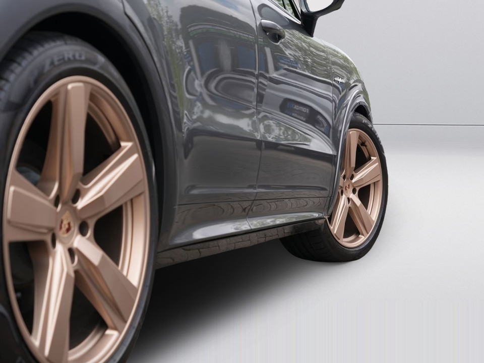 Porsche Cayenne Coupe E-Hybrid - foto 43