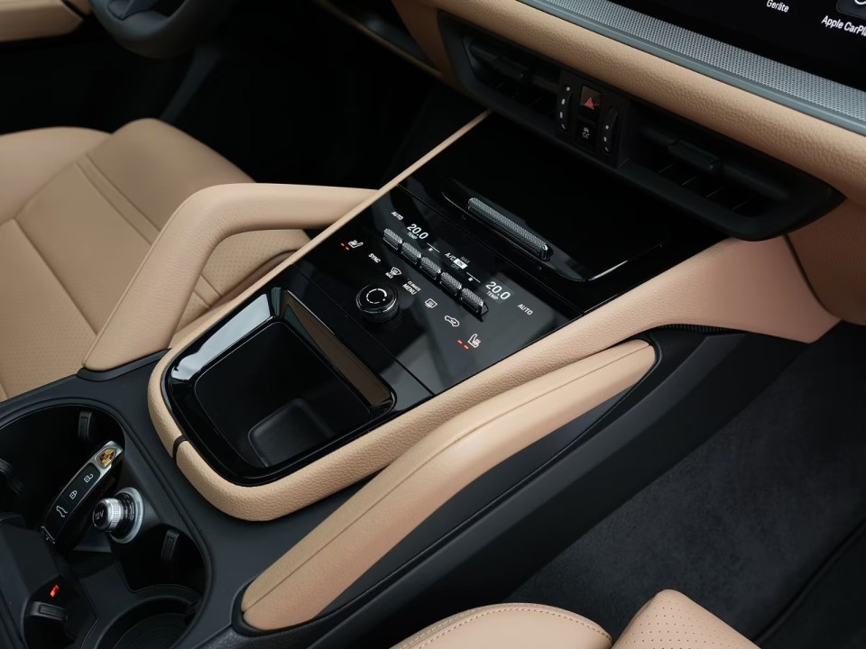 Porsche Cayenne Coupe E-Hybrid - foto 21