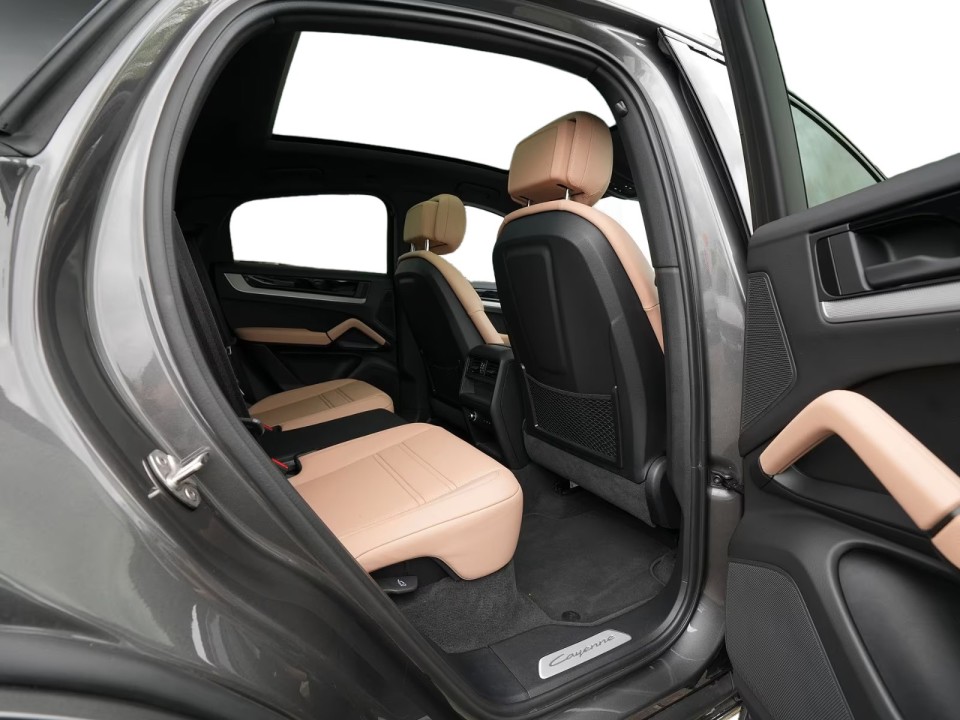 Porsche Cayenne Coupe E-Hybrid - foto 12