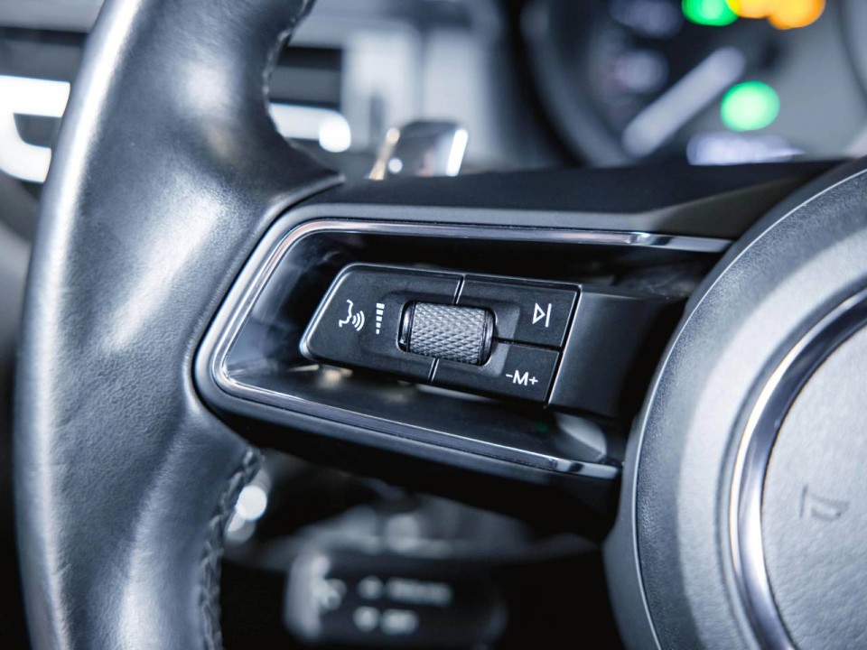 Porsche Macan - foto 15