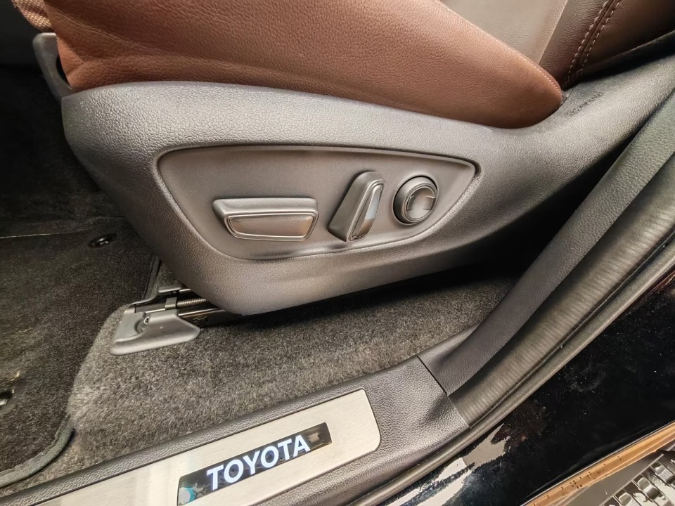 Toyota Land Cruiser 250 Executive - foto 17