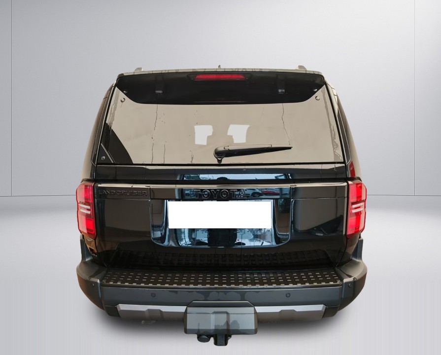 Toyota Land Cruiser 250 Executive (3)