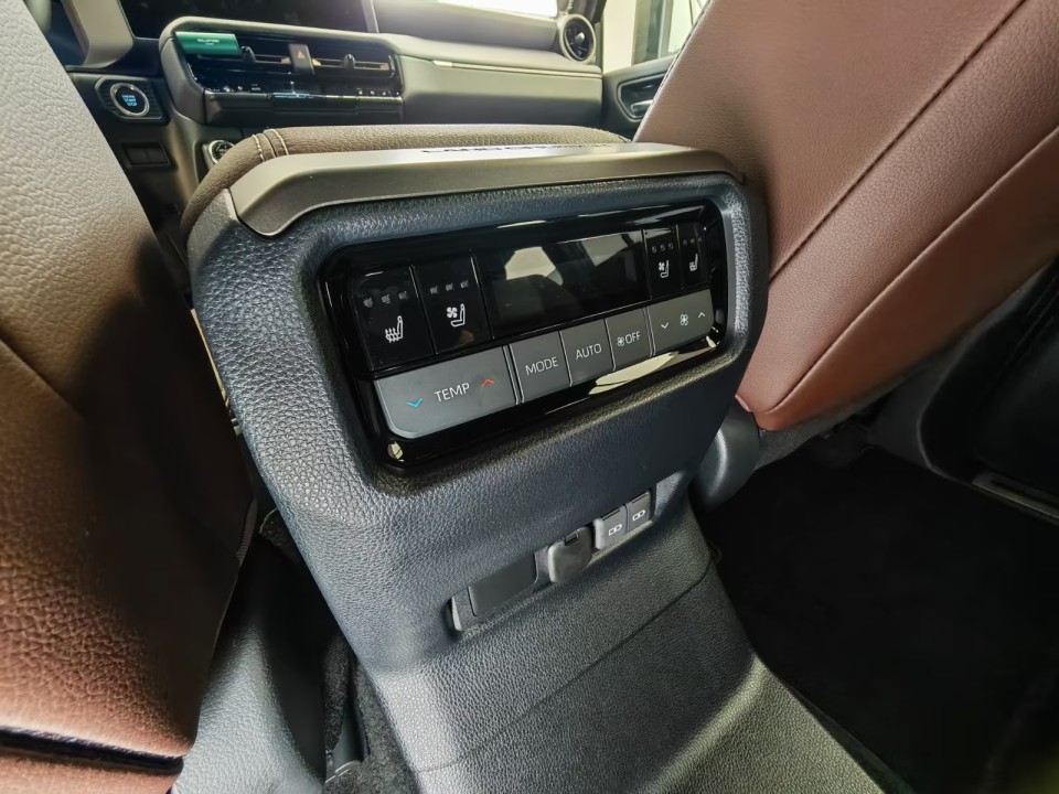 Toyota Land Cruiser 250 Executive - foto 16
