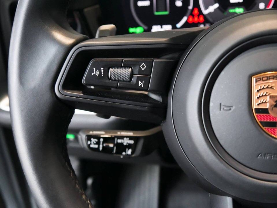 Porsche Cayenne Coupe E-Hybrid - foto 15