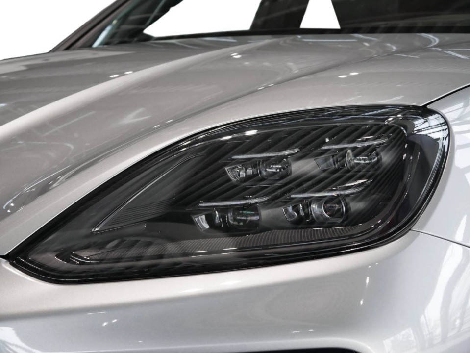 Porsche Cayenne Coupe E-Hybrid - foto 20